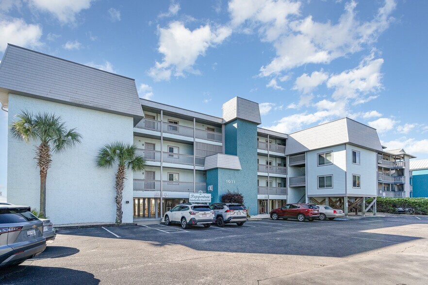 More Photos Of 1011 S Ocean Blvd, Surfside Beach Hotel For Sale