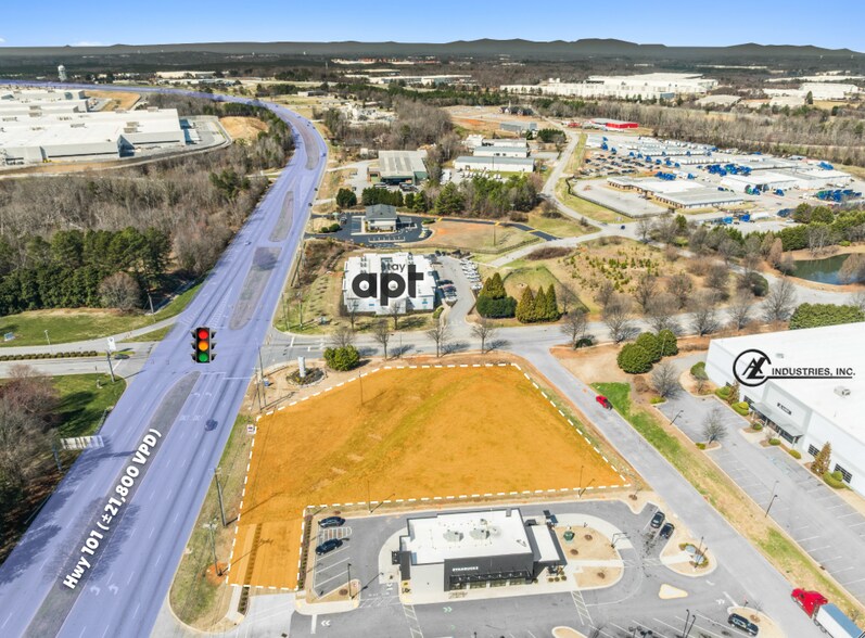 More Photos Of 1467 Hwy 101, Greer Land For Lease