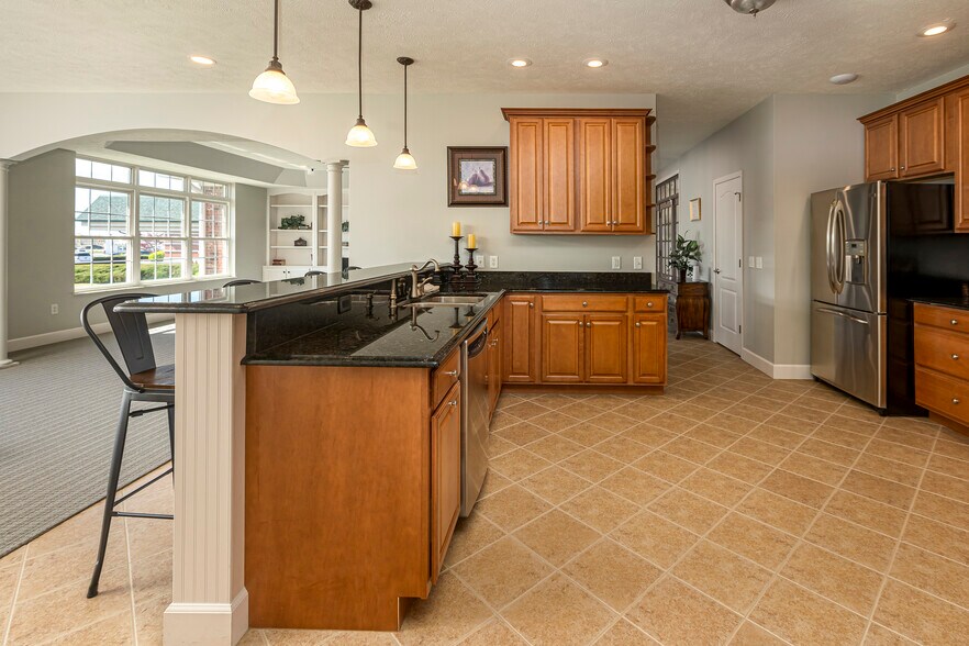 More Photos Of 2801 17th St, Marion Medical For Sale