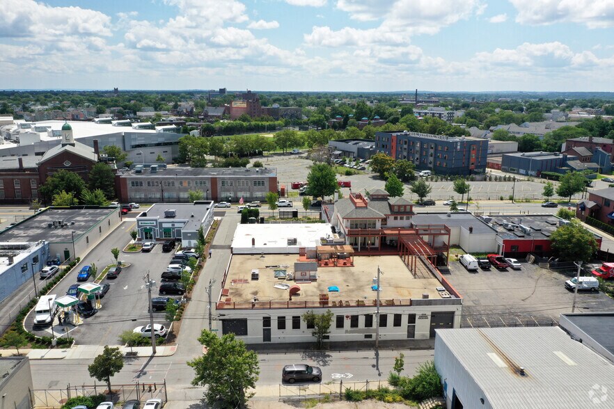 More Photos Of 945 Westminster St, Providence Light Manufacturing For Lease