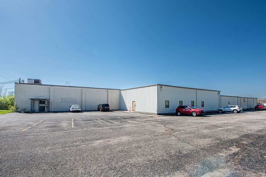 More Photos Of 2105 Production Dr, Louisville Manufacturing For Sale