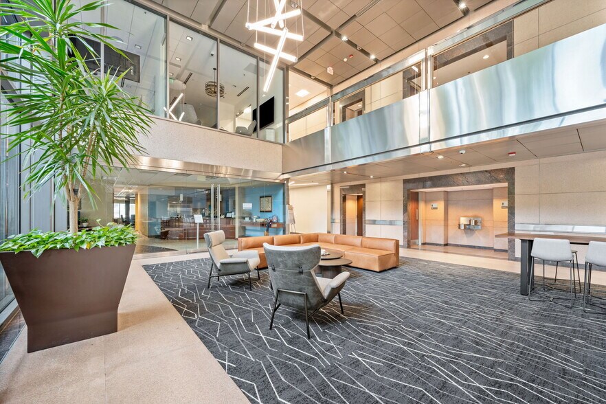 More Photos Of 8000 IH-10 W, San Antonio Unknown For Lease