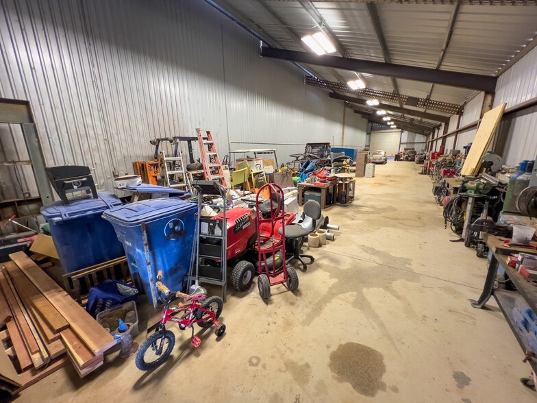 More Photos Of 19444 Road 16.5, Yellow Jacket Specialty For Sale