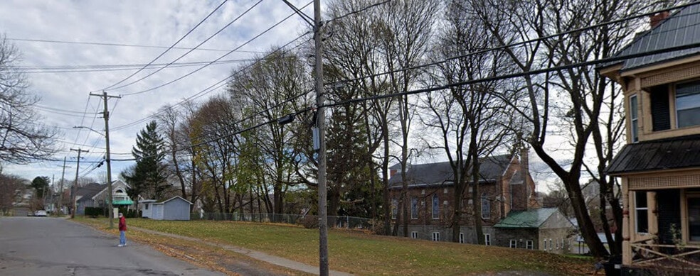 More Photos Of 25 Seminary St, Auburn Land For Sale