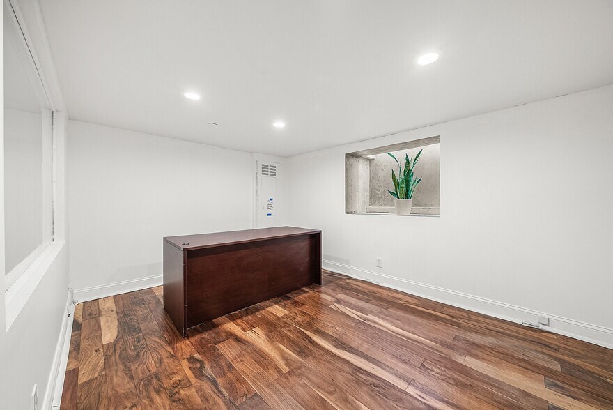 More Photos Of 112 SE 10th St, Delray Beach Office Residential For Sale