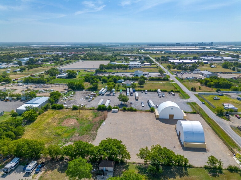 More Photos Of 17375 Gaffield Rd, Justin Warehouse For Lease