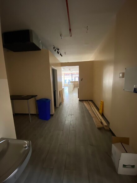 More Photos Of 206-04-206-24 Hillside Ave, Queens Village Storefront For Lease