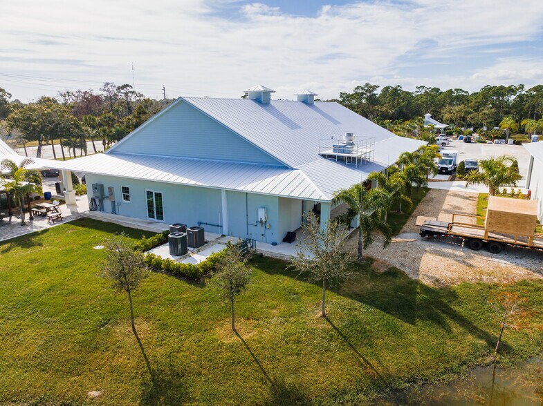 More Photos Of 3700 9th St SW, Vero Beach Restaurant For Sale