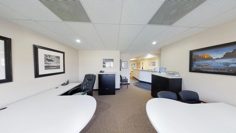 More Photos Of 1010 Ohio Pike, Cincinnati Medical For Sale