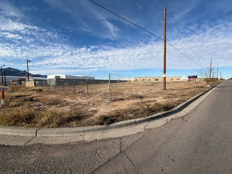 More Photos Of Railroad Drive @ Lexington Drive, El Paso Land For Sale