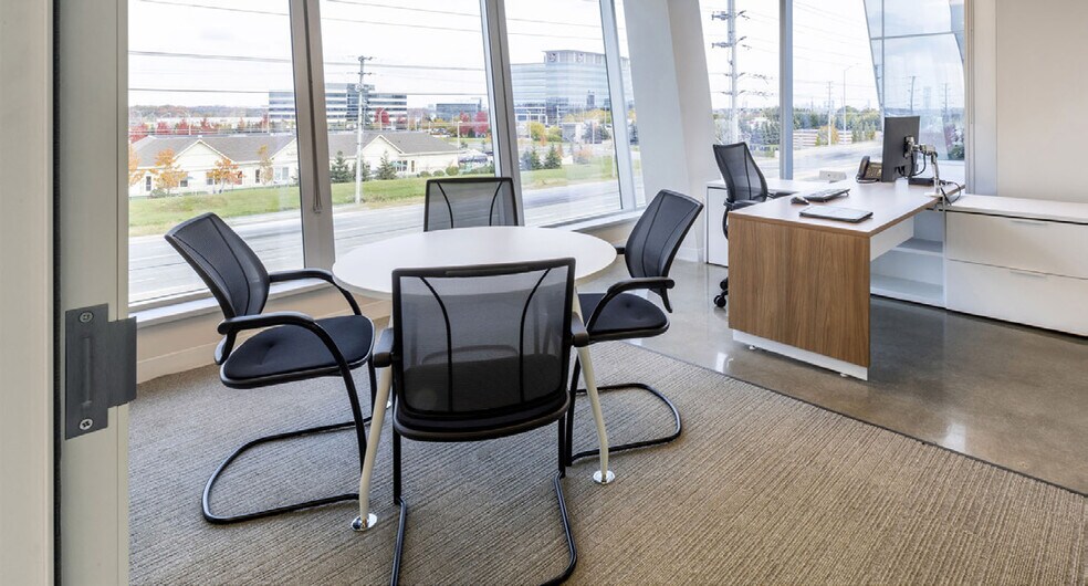More Photos Of 7025 Langer Dr, Mississauga Office For Lease