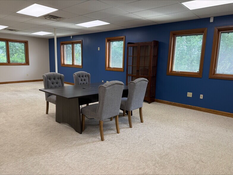 More Photos Of 5695 Avery Rd, Dublin Office For Lease