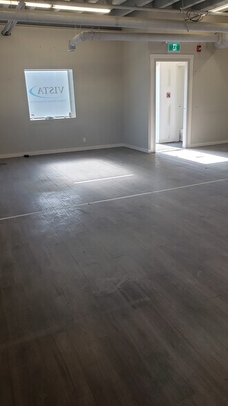 More Photos Of 8800 Venture Av SE, Calgary Warehouse For Sale