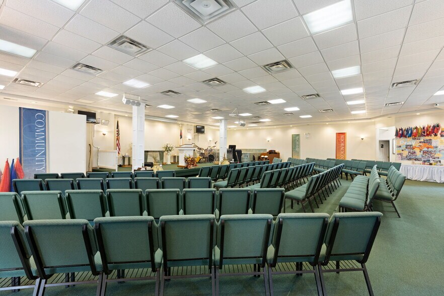 More Photos Of 1388 Richmond Ter, Staten Island Freestanding For Sale