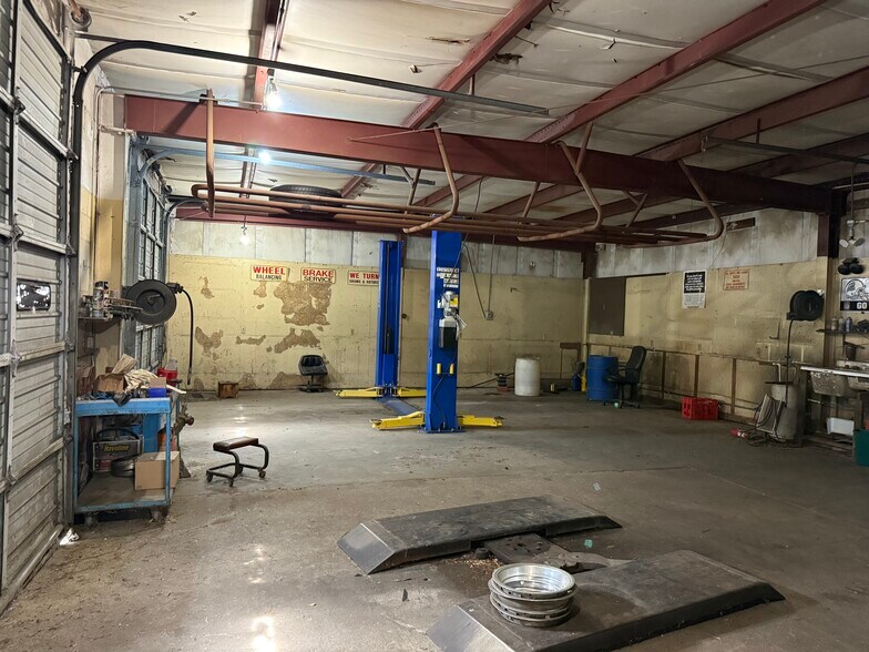 More Photos Of 321 Williamsburg County hwy, Kingstree Warehouse For Sale