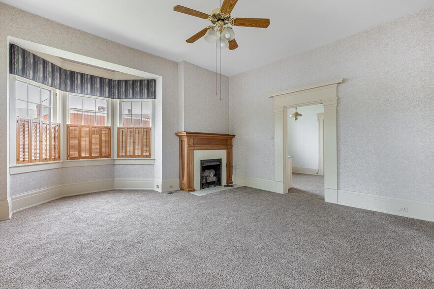 More Photos Of 405 E Spring St, Saint Marys Office Residential For Sale