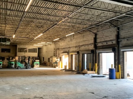 More Photos Of 200 7th St, Etowah Distribution For Lease