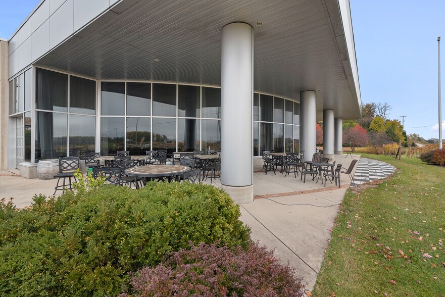 More Photos Of 600 Kenseth Way, Cambridge Lodge Meeting Hall For Sale