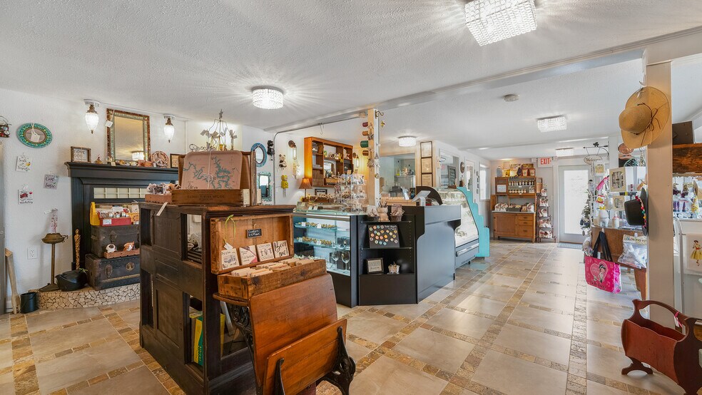 More Photos Of 15895 N State Highway 5, Sunrise Beach General Retail For Sale