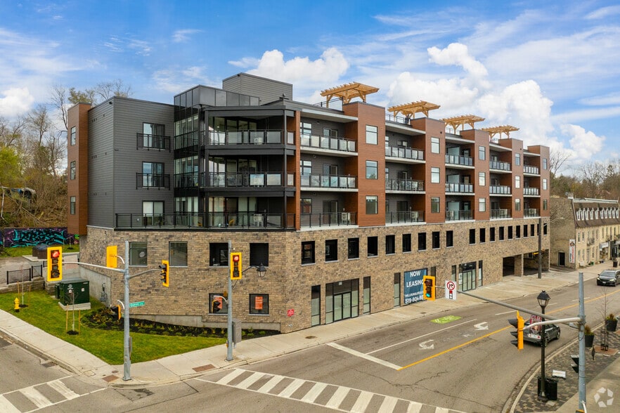 Primary Photo Of 16 Queen St W, Cambridge Apartments For Lease
