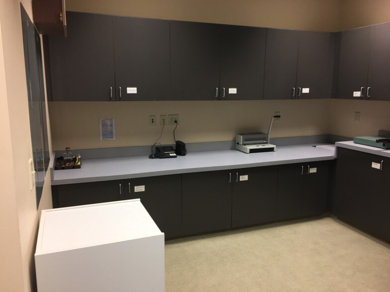 More Photos Of 4334 Glendale-Milford Rd, Cincinnati Loft Creative Space For Sale