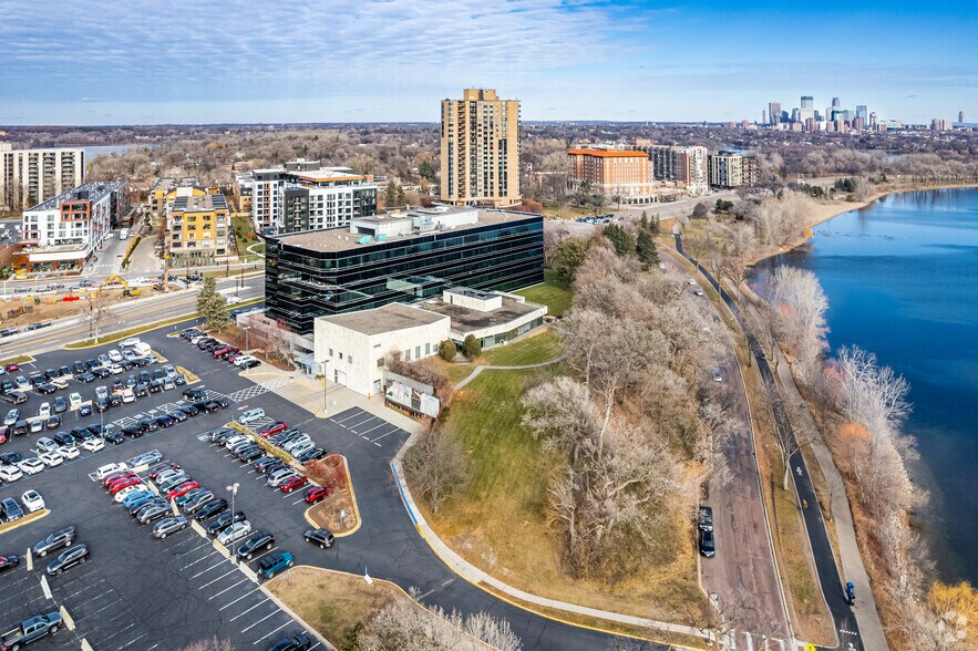 More Photos Of 3033 Excelsior Blvd, Minneapolis Medical For Lease
