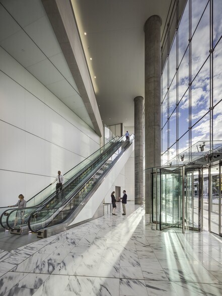 More Photos Of 7900 Tysons One Pl, Tysons Office For Lease