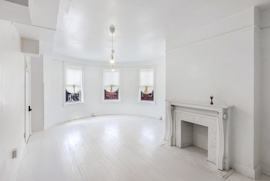 More Photos Of 2229 N Charles St, Baltimore Office For Lease