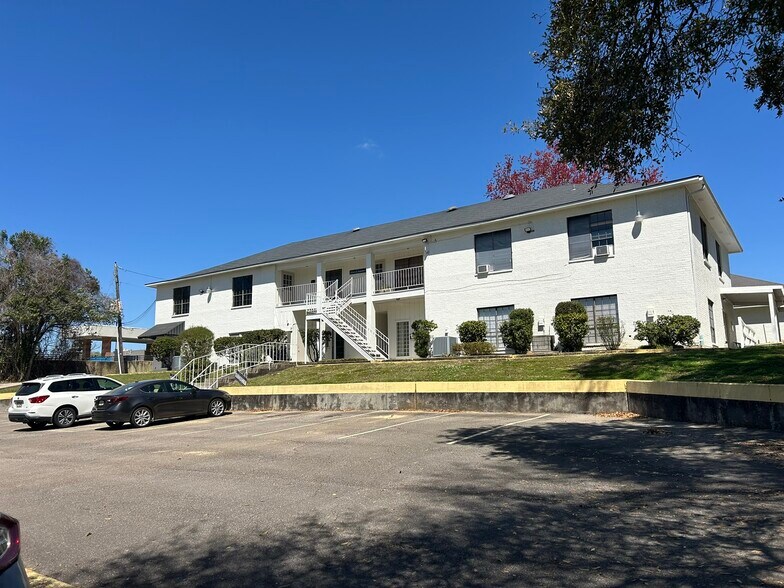 More Photos Of 7384-7388 Highland Dr, Baton Rouge Office For Sale
