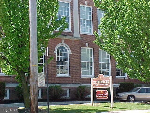 More Photos Of 195 Stock St, Hanover Medical For Sale
