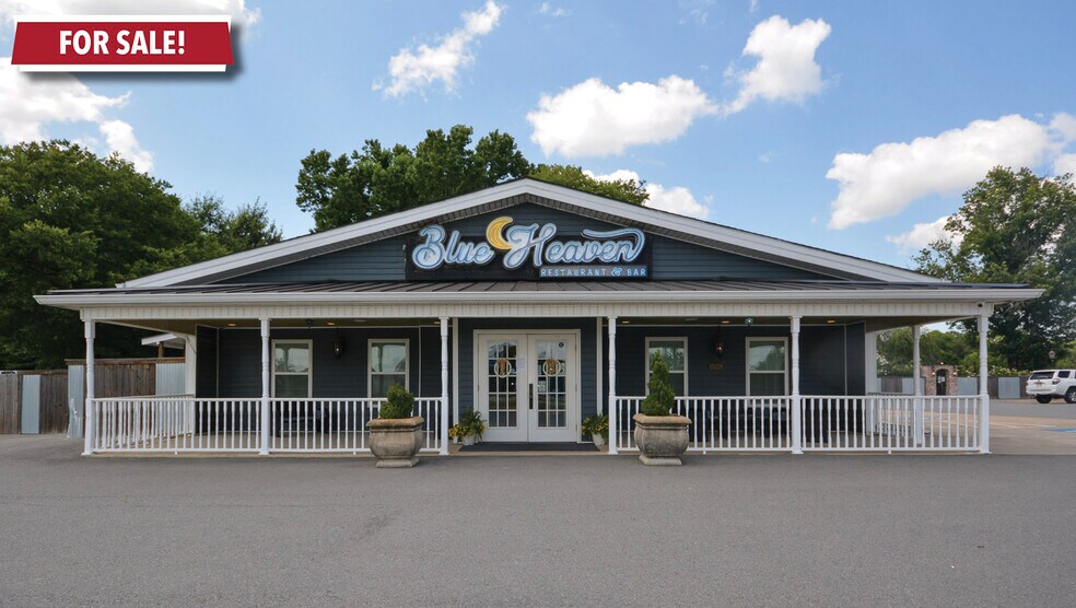 Primary Photo Of 15228 I-30 Hwy, Benton Restaurant For Sale