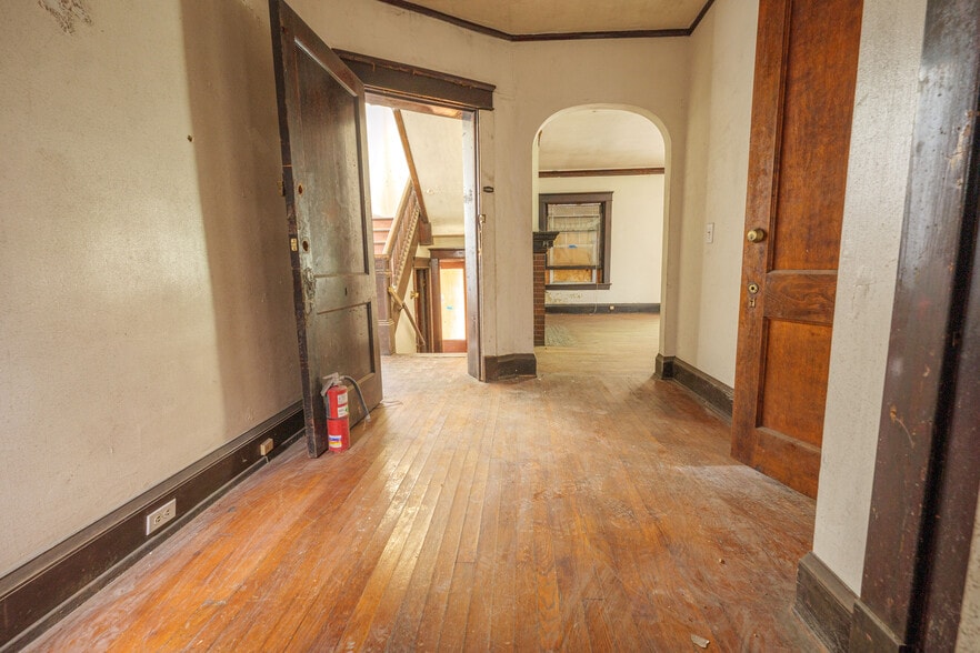 More Photos Of 1780 E 89th St, Cleveland Apartments For Sale