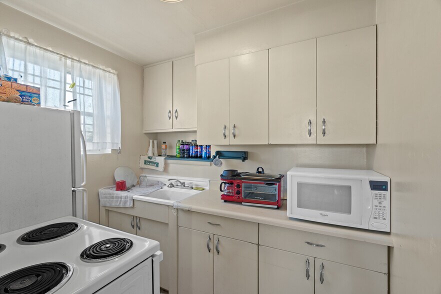 More Photos Of 903 W Spofford Ave, Spokane Apartments For Sale