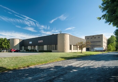 Primary Photo Of 676-686 Elmwood Ave, Sharon Hill Flex For Lease