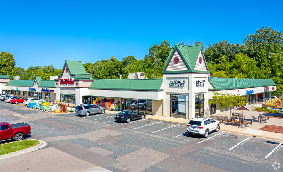Primary Photo Of 23470-23780 Highway 7, Shorewood Unknown For Lease