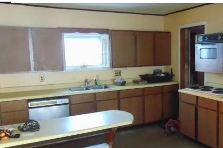 More Photos Of 12-14 High St, Houlton Multifamily For Sale