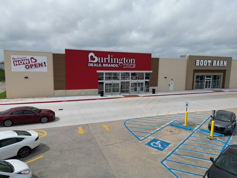 Primary Photo Of 1539-1633 Martin Luther King Jr Blvd, Houma Unknown For Lease
