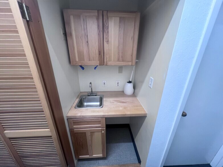 More Photos Of 2608 9th St, Berkeley Office For Lease