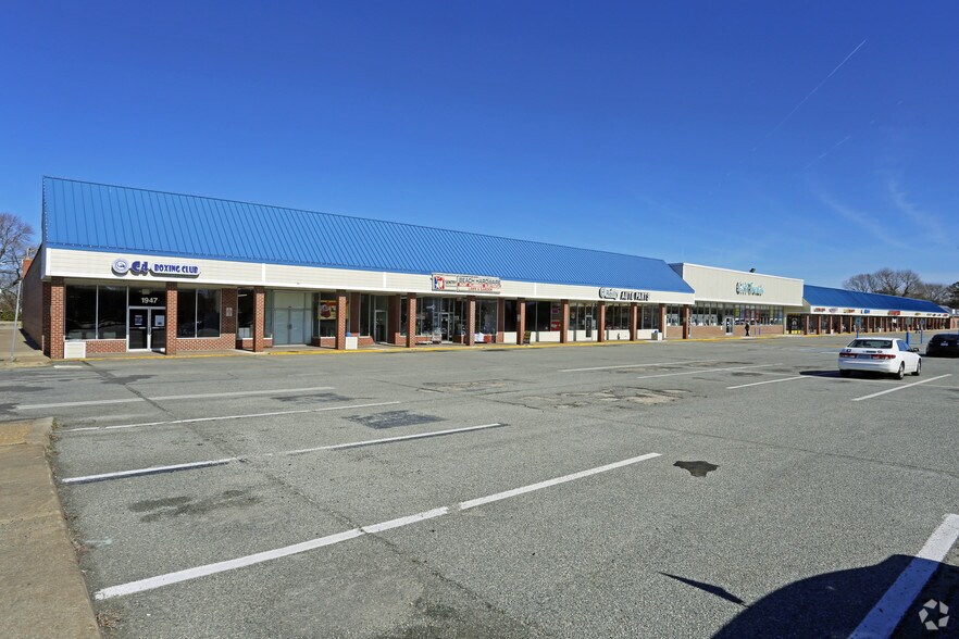 More Photos Of 1945-1985 E Pembroke Ave, Hampton Unknown For Lease