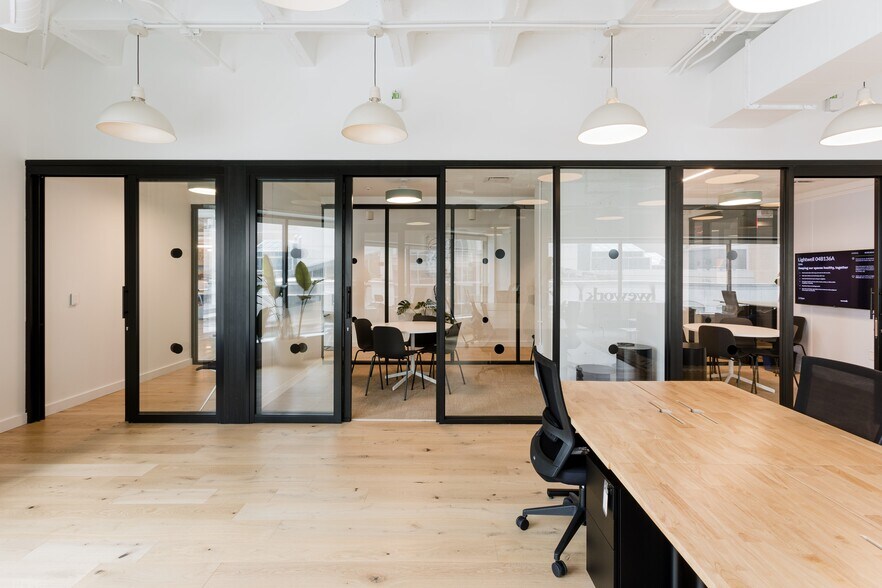 More Photos Of 1100 Main St, Kansas City Office For Lease