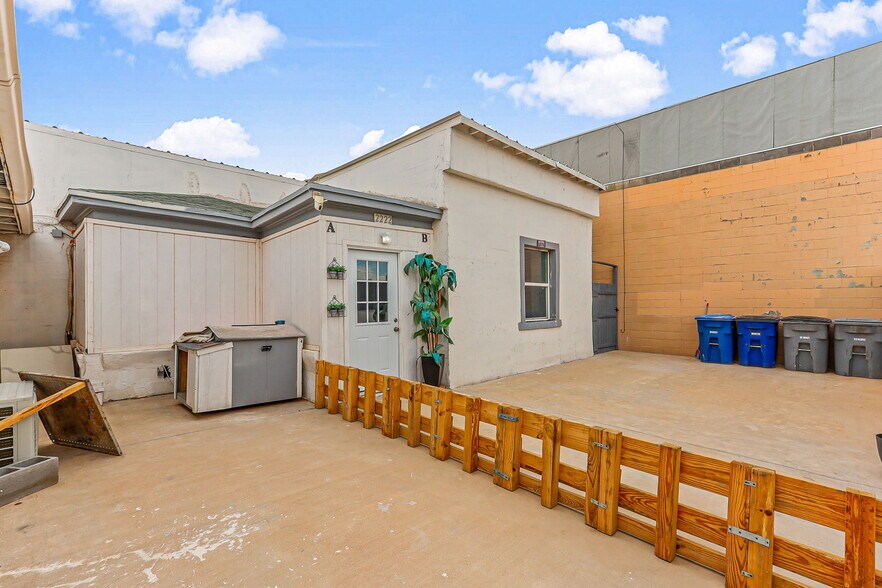 More Photos Of 2222 Bassett Ave, El Paso Storefront Retail Residential For Sale