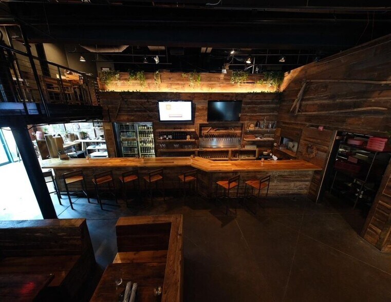 More Photos Of 503 S Front St, Columbus Office Residential For Lease