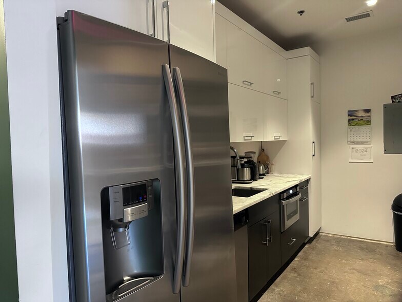 More Photos Of 659 Auburn Ave, Atlanta Loft Creative Space For Lease