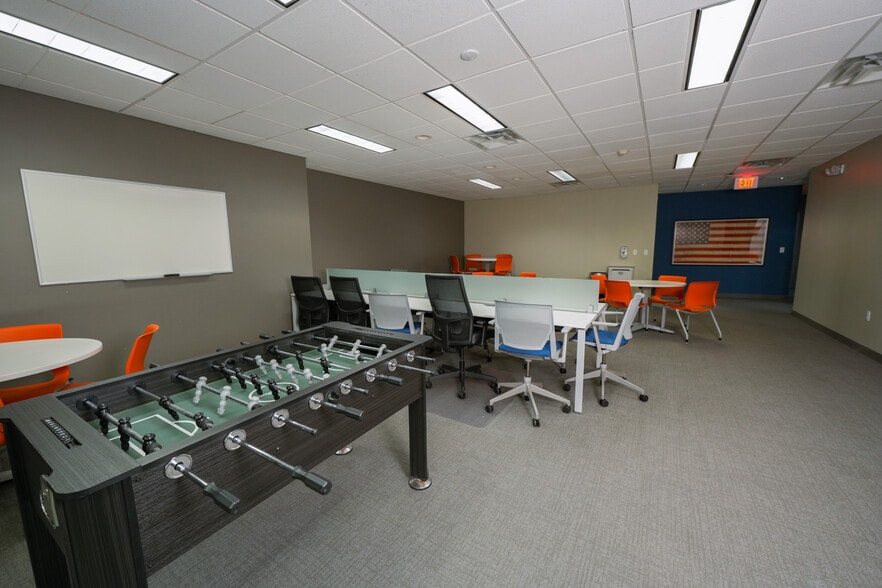 More Photos Of 65 Harristown Rd, Glen Rock Office For Lease