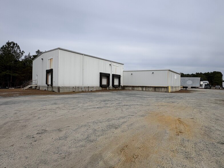 More Photos Of 11375 US-701 Hwy, Elizabethtown Refrigeration Cold Storage For Sale