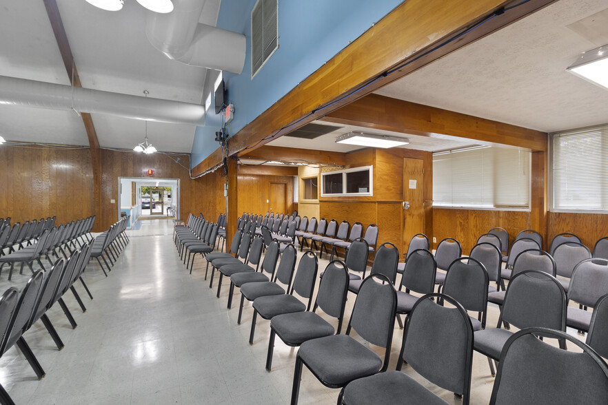 More Photos Of 5001 Backlick Rd, Annandale Religious Facility For Sale