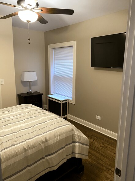 More Photos Of 7623 S Yates Blvd, Chicago Apartments For Sale