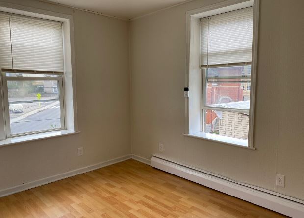 More Photos Of 4-6 John St, Waterbury Apartments For Sale