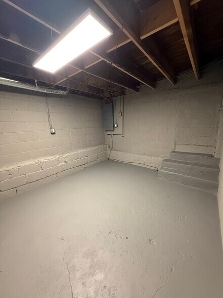 More Photos Of 212 S Black Horse Pike, Blackwood Storefront For Lease