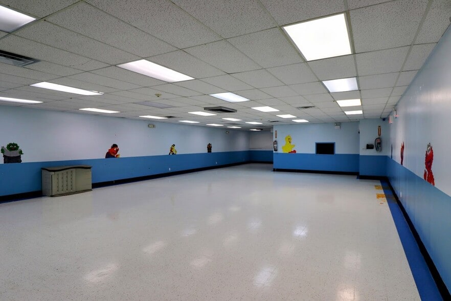 More Photos Of 272 Moffat St, Brooklyn Specialty For Sale